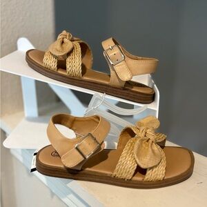 Art Class Kids Mari Ankle Strap Sandals Girls Toddler Size 13 Burlap Bow NWT
